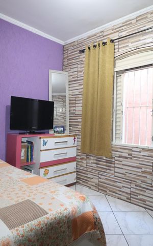 Casa para alugar com 300m², 3 quartos e 2 vagasQuarto 