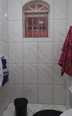 Casa para alugar com 300m², 3 quartos e 2 vagasBanheiro de serviço 