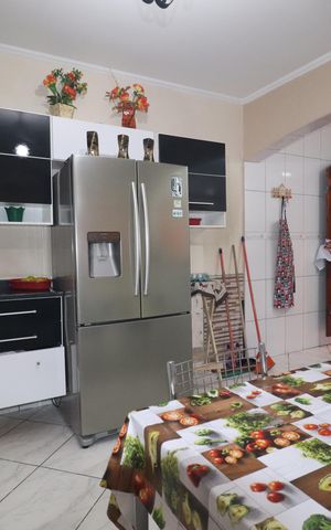 Casa para alugar com 300m², 3 quartos e 2 vagasCozinha