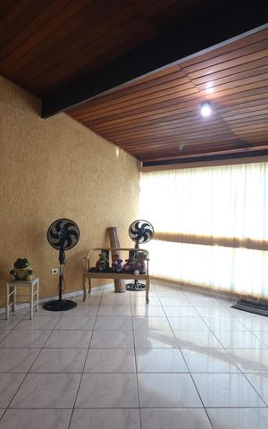 Casa para alugar com 300m², 3 quartos e 2 vagasVaranda da Suíte