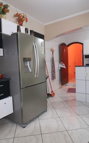 Casa para alugar com 300m², 3 quartos e 2 vagasCozinha