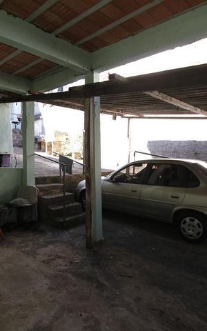 Casa à venda com 300m², 6 quartos e 2 vagasGaragem