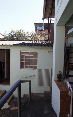 Casa à venda com 300m², 6 quartos e 2 vagasVaranda