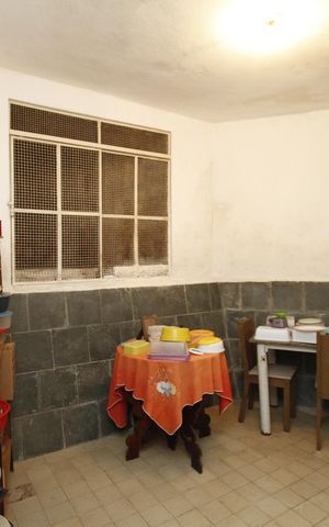 Casa à venda com 300m², 6 quartos e 2 vagasDespensa