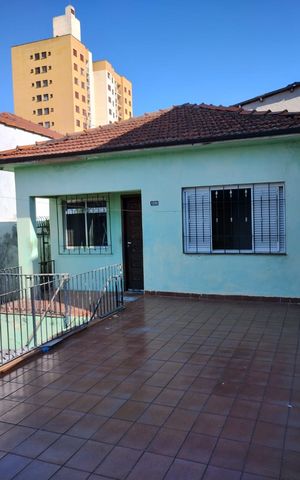 Casa à venda com 183m², 2 quartos e 1 vagaÁrea externa