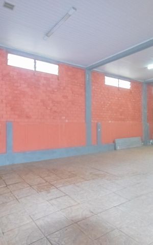 Casa para alugar com 361m², 3 quartos e 6 vagas Casa para alugar com 361m², 3 quartos e 6 vagasGaragem