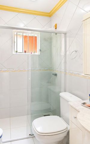 Casa à venda com 140m², 3 quartos e 3 vagas Casa à venda com 140m², 3 quartos e 3 vagasBanheiro 2