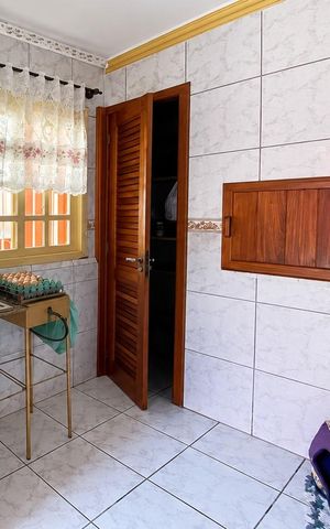 Casa à venda com 140m², 3 quartos e 3 vagas