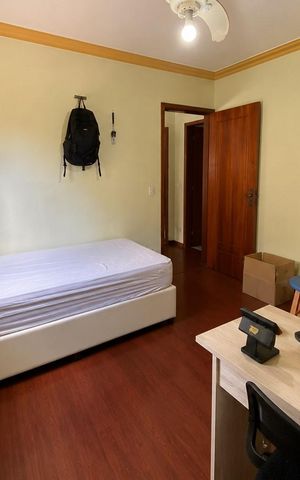 Casa à venda com 140m², 3 quartos e 3 vagas Casa à venda com 140m², 3 quartos e 3 vagasQuarto 3