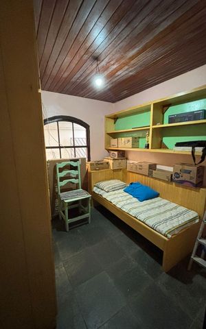 Casa à venda com 388m², 4 quartos e 4 vagas Casa à venda com 388m², 4 quartos e 4 vagasQuarto 1