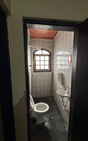 Casa à venda com 388m², 4 quartos e 4 vagas Casa à venda com 388m², 4 quartos e 4 vagasBanheiro