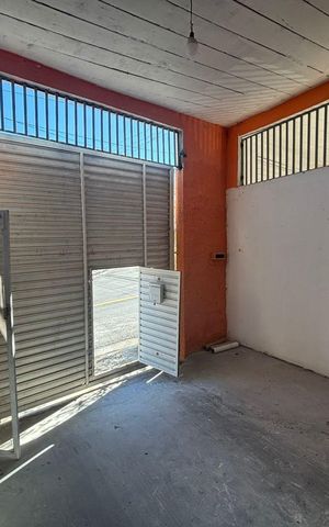 Casa à venda com 388m², 4 quartos e 4 vagas Casa à venda com 388m², 4 quartos e 4 vagasSalão