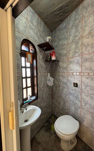 Casa à venda com 388m², 4 quartos e 4 vagas Casa à venda com 388m², 4 quartos e 4 vagasBanheiro casa 2