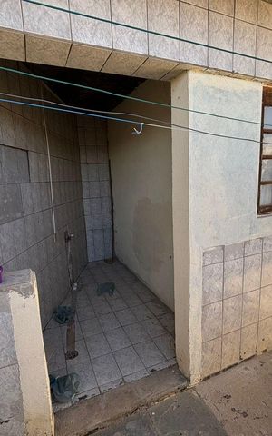 Casa à venda com 388m², 4 quartos e 4 vagas Casa à venda com 388m², 4 quartos e 4 vagasÁrea de Serviço casa 2