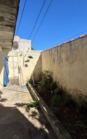 Casa à venda com 388m², 4 quartos e 4 vagas Casa à venda com 388m², 4 quartos e 4 vagasÁrea de Serviço casa 2