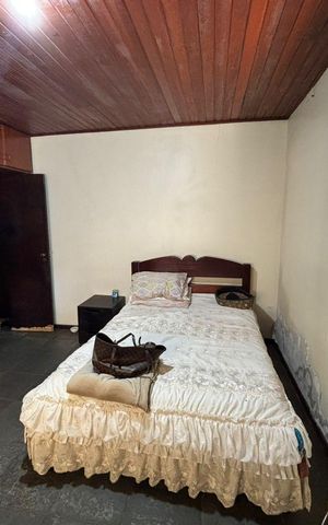 Casa à venda com 388m², 4 quartos e 4 vagas Casa à venda com 388m², 4 quartos e 4 vagasSuíte