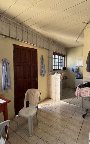 Casa à venda com 388m², 4 quartos e 4 vagas Casa à venda com 388m², 4 quartos e 4 vagasSala casa 2