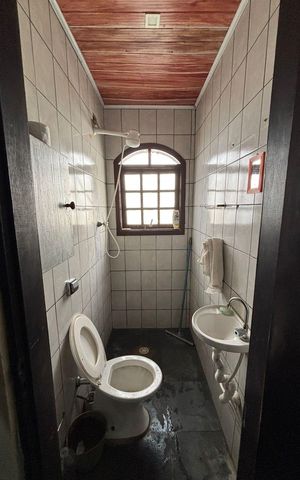 Casa à venda com 388m², 4 quartos e 4 vagas Casa à venda com 388m², 4 quartos e 4 vagasBanheiro