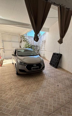 Casa à venda com 388m², 4 quartos e 4 vagas Casa à venda com 388m², 4 quartos e 4 vagasGaragem