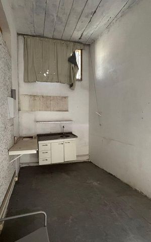 Casa à venda com 388m², 4 quartos e 4 vagas Casa à venda com 388m², 4 quartos e 4 vagasÁrea do salão