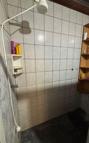 Casa à venda com 388m², 4 quartos e 4 vagas Casa à venda com 388m², 4 quartos e 4 vagasBanheiro suíte