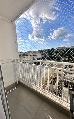 Apartamento à venda com 52m², 2 quartos e 1 vaga Apartamento à venda com 52m², 2 quartos e 1 vagaVaranda