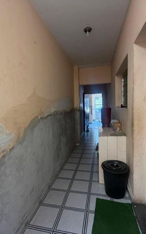 Casa à venda com 360m², 5 quartos e 2 vagas Casa à venda com 360m², 5 quartos e 2 vagasÁrea externa
