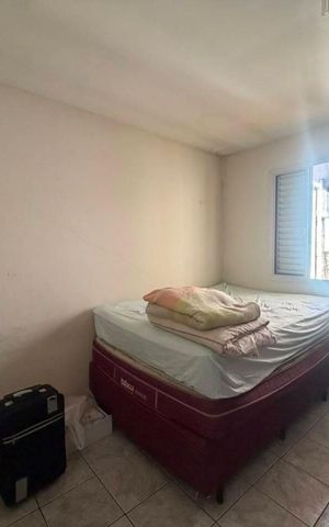 Casa à venda com 360m², 5 quartos e 2 vagas Casa à venda com 360m², 5 quartos e 2 vagasQuarto