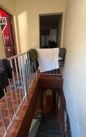 Casa à venda com 360m², 5 quartos e 2 vagas Casa à venda com 360m², 5 quartos e 2 vagasÁrea externa