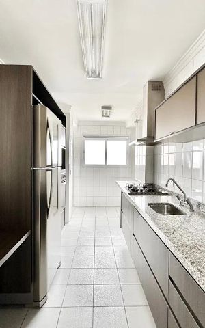 Apartamento para alugar com 140m², 3 quartos e 2 vagas Apartamento para alugar com 140m², 3 quartos e 2 vagasCozinha