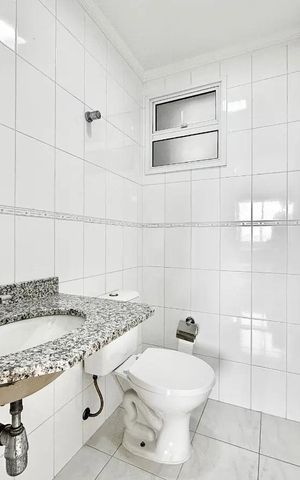 Apartamento para alugar com 140m², 3 quartos e 2 vagas Apartamento para alugar com 140m², 3 quartos e 2 vagasBanheiro