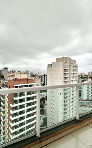 Apartamento para alugar com 140m², 3 quartos e 2 vagas Apartamento para alugar com 140m², 3 quartos e 2 vagasVaranda