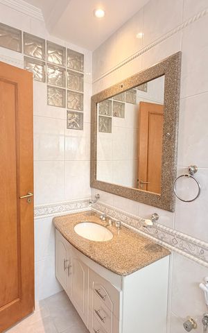 Casa de condomínio à venda com 483m², 6 quartos e 8 vagasBanheiro da Suíte 3