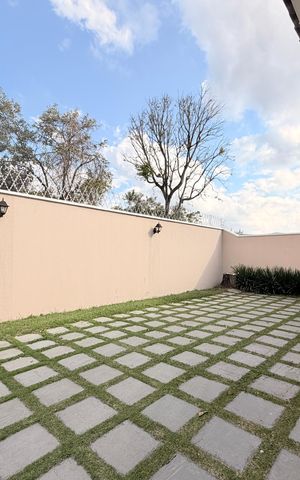 Casa de condomínio à venda com 483m², 6 quartos e 8 vagasGaragem