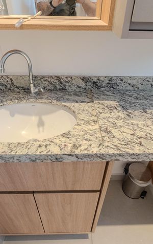 Studio à venda com 27m², 1 quarto e sem vaga Studio à venda com 27m², 1 quarto e sem vagaBanheiro