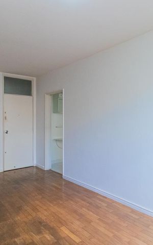 Apartamento para alugar com 105m², 2 quartos e 1 vaga Apartamento para alugar com 105m², 2 quartos e 1 vagaSala