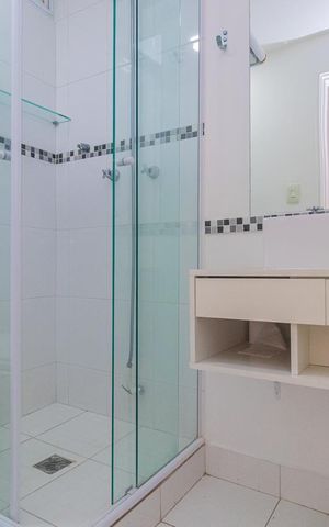 Apartamento para alugar com 105m², 2 quartos e 1 vaga Apartamento para alugar com 105m², 2 quartos e 1 vagaBanheiro social