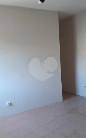 Casa à venda com 165m², 4 quartos e 2 vagas