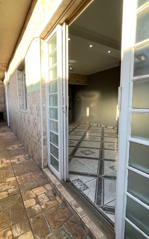 Casa para alugar com 55m², 3 quartos e sem vaga Casa para alugar com 55m², 3 quartos e sem vagaCorredor/Varanda da Sala