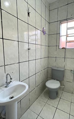 Casa para alugar com 55m², 3 quartos e sem vaga Casa para alugar com 55m², 3 quartos e sem vagaBanheiro 2