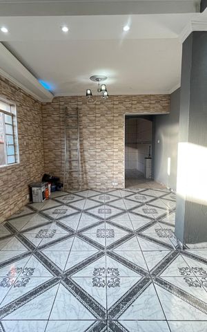 Casa para alugar com 55m², 3 quartos e sem vaga Casa para alugar com 55m², 3 quartos e sem vagaSala