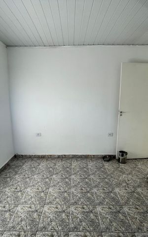 Casa para alugar com 55m², 3 quartos e sem vaga Casa para alugar com 55m², 3 quartos e sem vagaQuarto 1