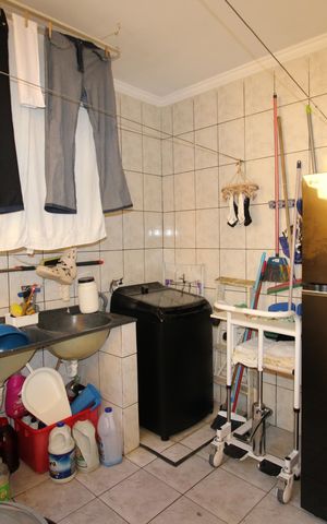 Casa à venda com 370m², 3 quartos e 8 vagasÁrea de Serviço