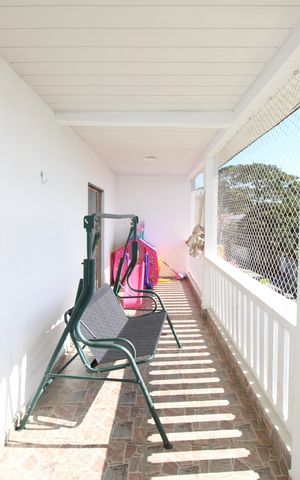 Casa à venda com 370m², 3 quartos e 8 vagasVaranda