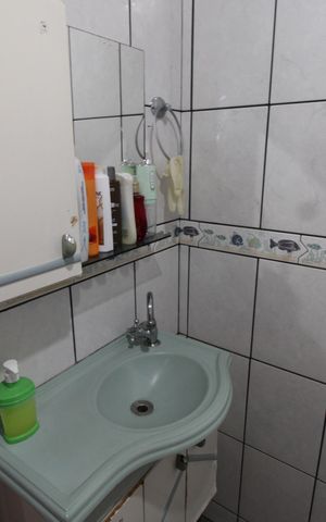 Casa à venda com 370m², 3 quartos e 8 vagasBanheiro 2