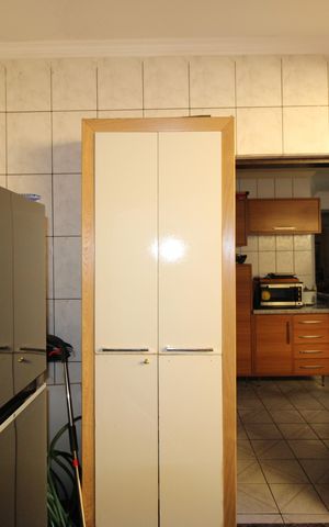 Casa à venda com 370m², 3 quartos e 8 vagasÁrea de Serviço