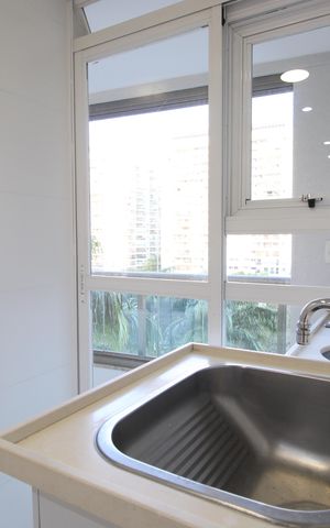 Apartamento para alugar com 90m², 3 quartos e 1 vagaÁrea de serviço