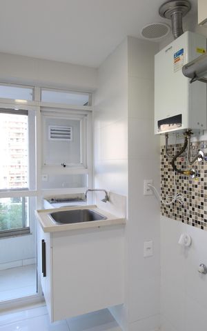 Apartamento para alugar com 90m², 3 quartos e 1 vagaÁrea de serviço