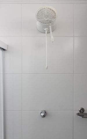 Casa de condomínio para alugar com 104m², 4 quartos e sem vagaBanheiro da Suíte 2
