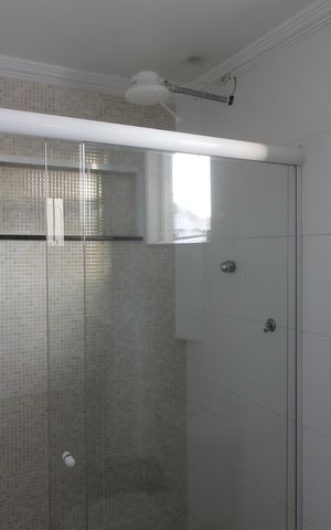 Casa de condomínio para alugar com 104m², 4 quartos e sem vagaBanheiro da Suíte 1